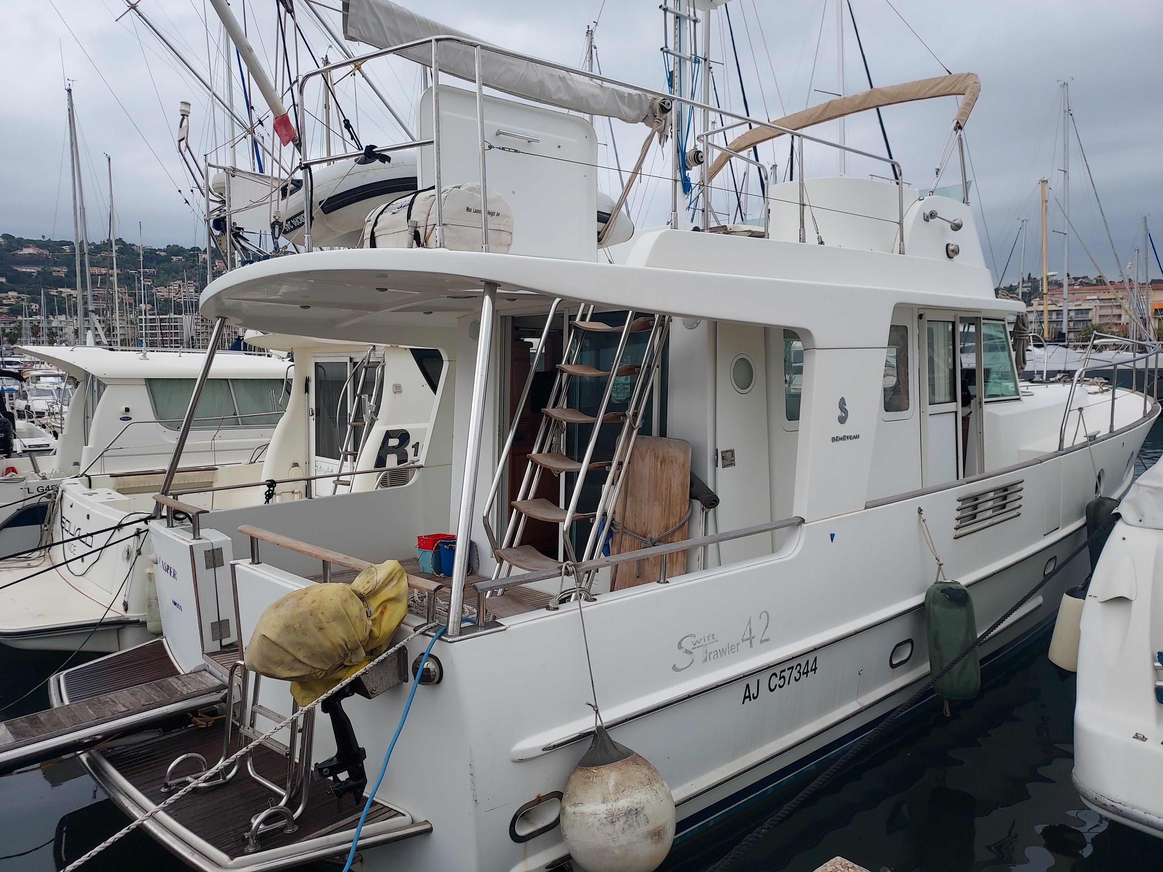 slider 0 Beneteau Swift Trawler 42